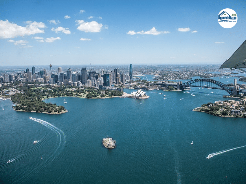 Sydney có hai khu vực địa lý được nối bởi cầu cảng Sydney
