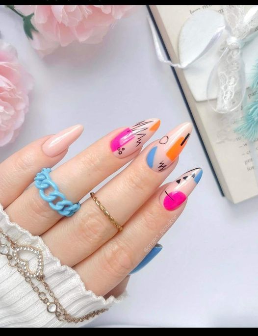 Shop nails vùng Moonee Ponds cần thợ bột, SNS có kinh nghiệm